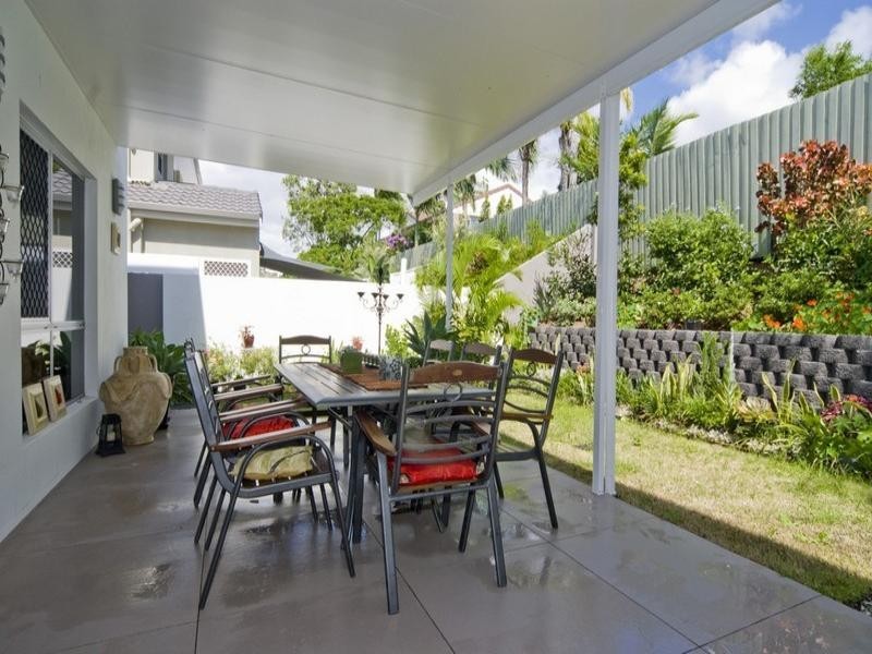 1/64 Compass, Biggera Waters QLD 4216