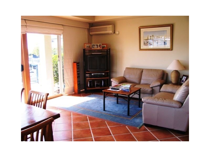 86 John Lund Drive, Hope Island QLD 4212