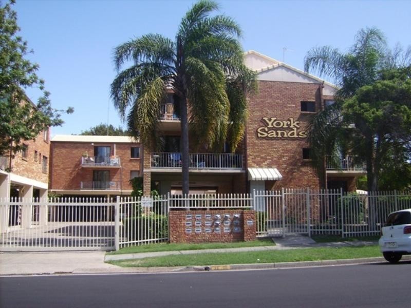 Labrador QLD 4215