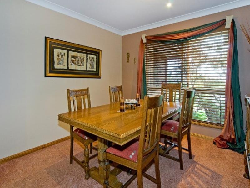 4 Rosebud Close, Parkwood QLD 4214