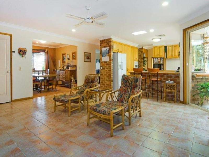 4 Rosebud Close, Parkwood QLD 4214