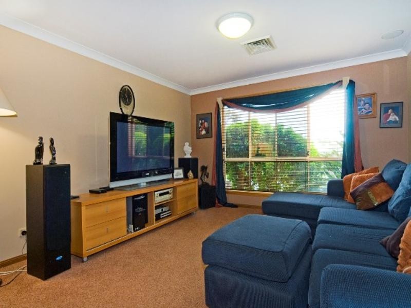 4 Rosebud Close, Parkwood QLD 4214