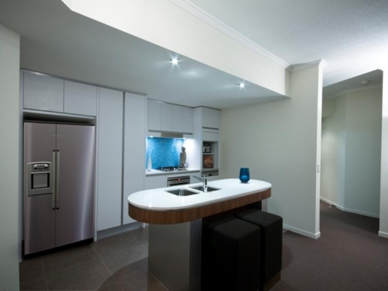 T13/28 Bayview Street, Runaway Bay QLD 4216