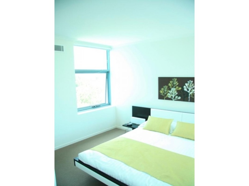 T13/28 Bayview Street, Runaway Bay QLD 4216