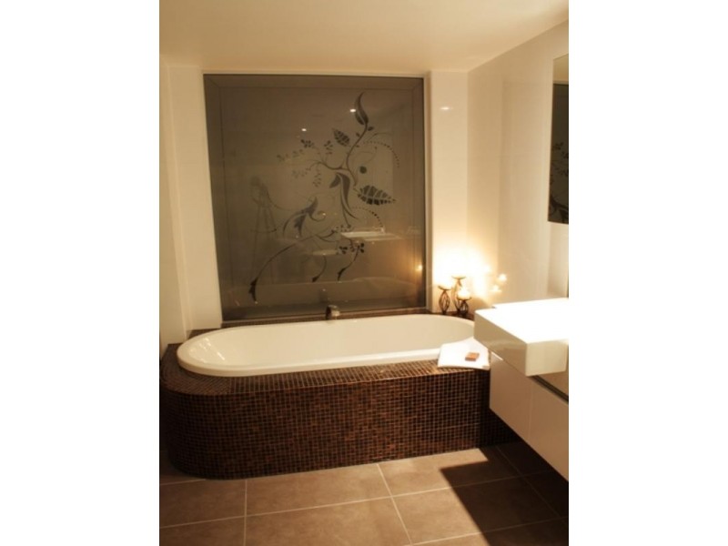 T13/28 Bayview Street, Runaway Bay QLD 4216