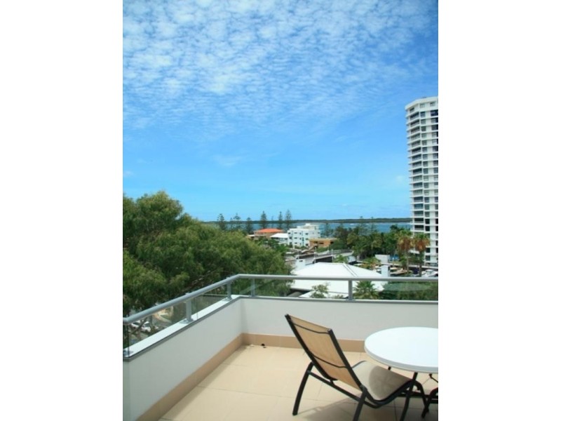 T13/28 Bayview Street, Runaway Bay QLD 4216