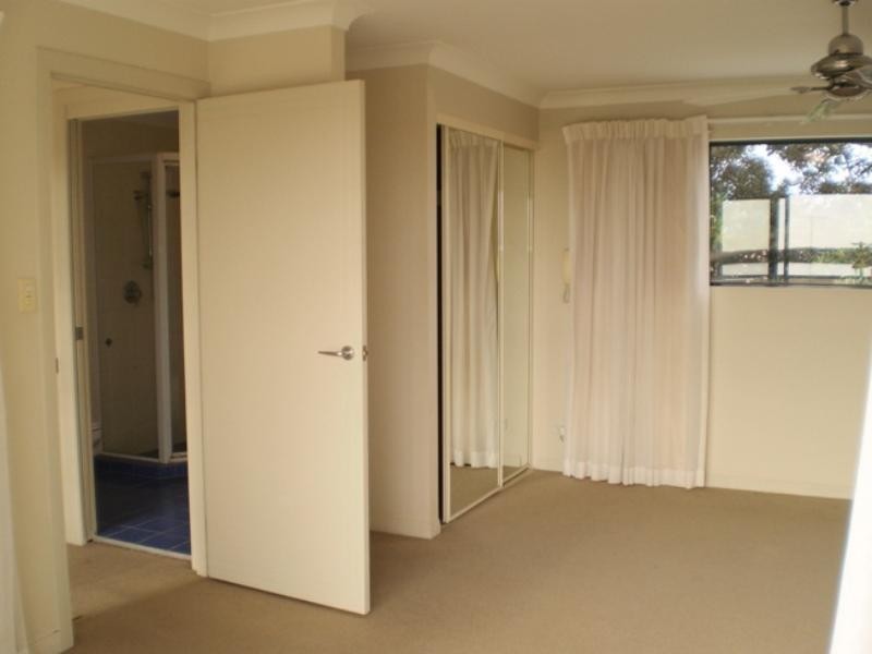 Labrador QLD 4215