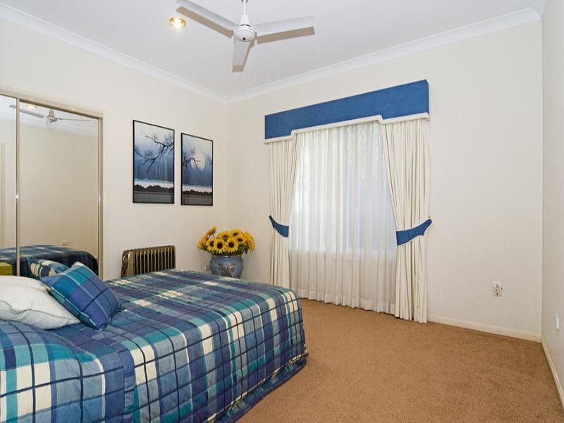2 Sundance Way, Runaway Bay QLD 4216