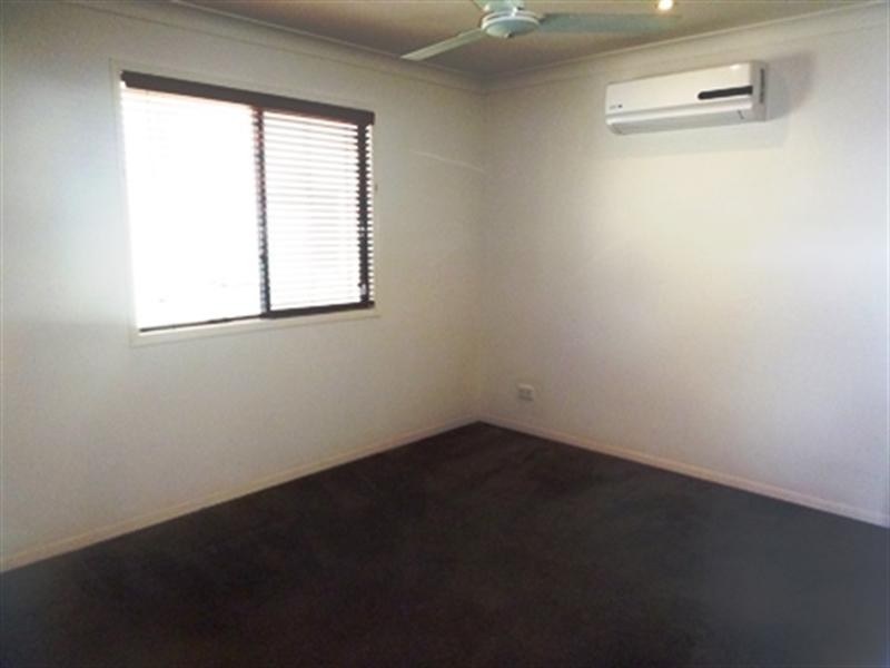 1/44 Bayview Street, Runaway Bay QLD 4216