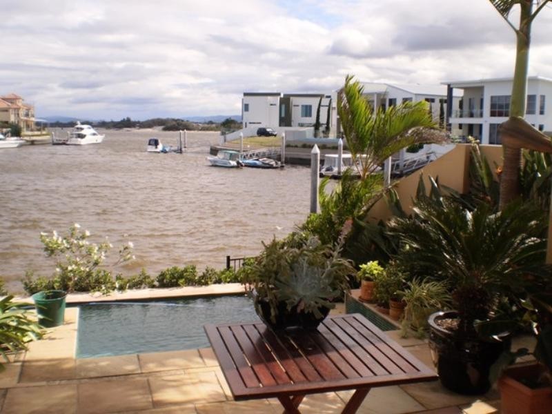 Paradise Point QLD 4216