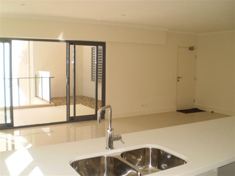 7/508 Marine Parade, Biggera Waters QLD 4216