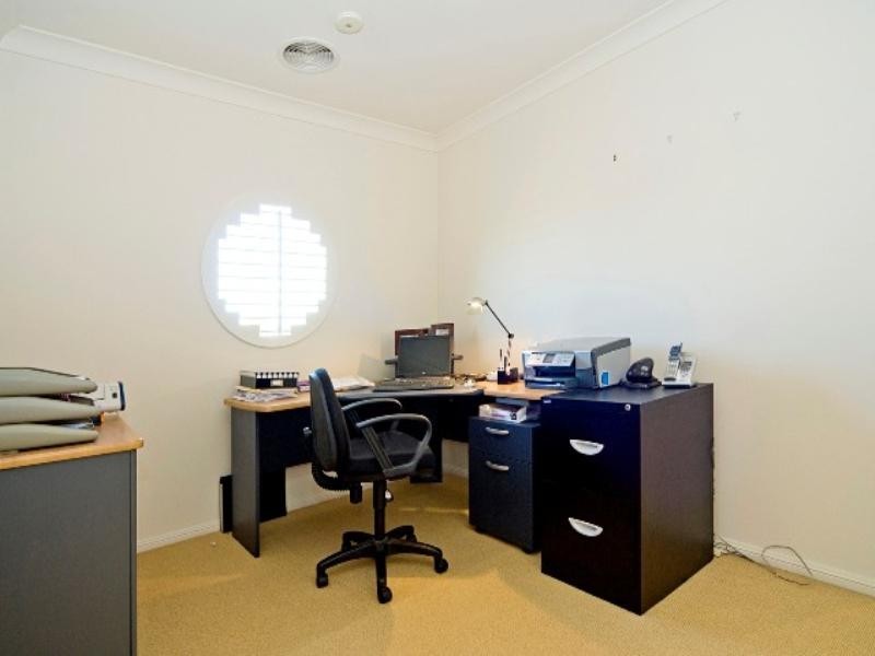 1/28 Vaggelas Crescent, Biggera Waters QLD 4216