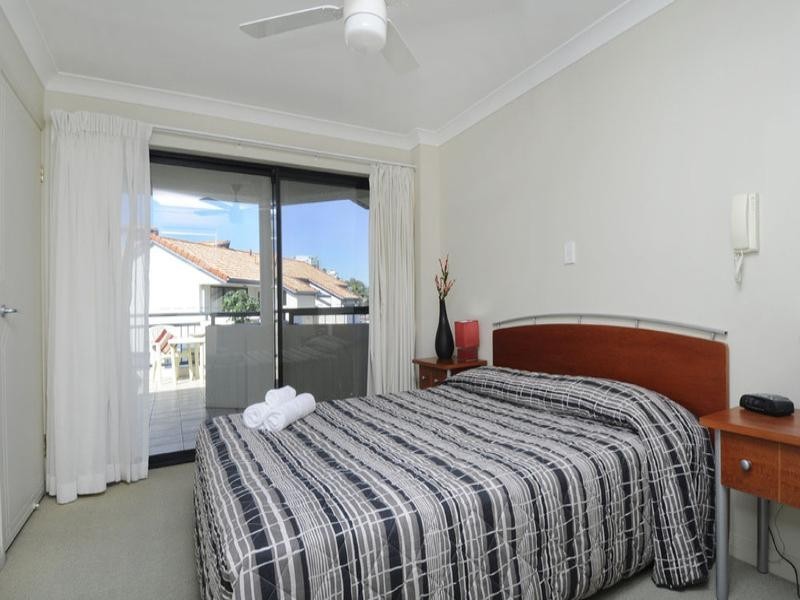 301/392 Marine Parade “Sandcastles”, Labrador QLD 4215