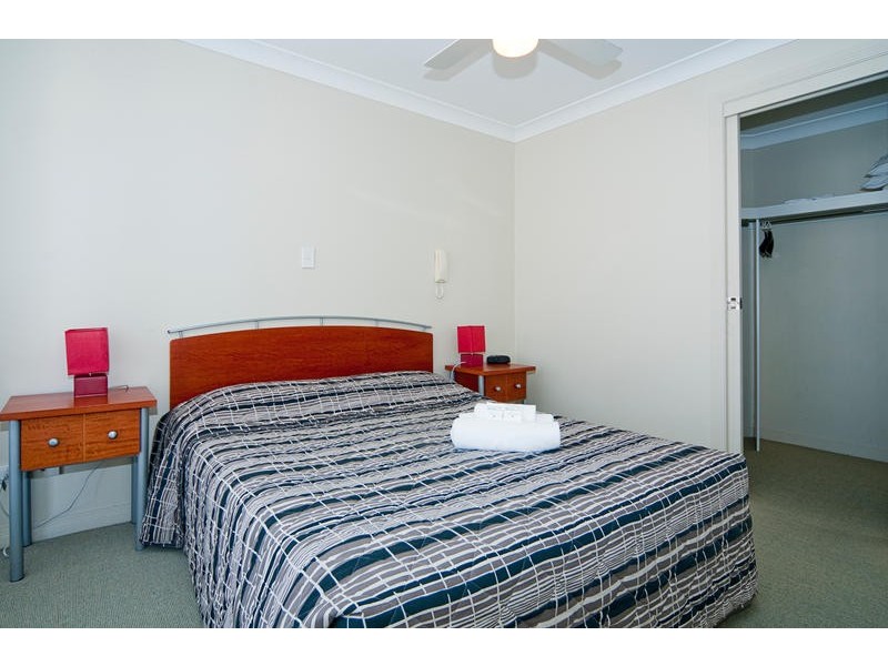 301/392 Marine Parade “Sandcastles”, Labrador QLD 4215