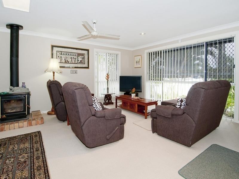 116 Pebble Beach Drive, Runaway Bay QLD 4216