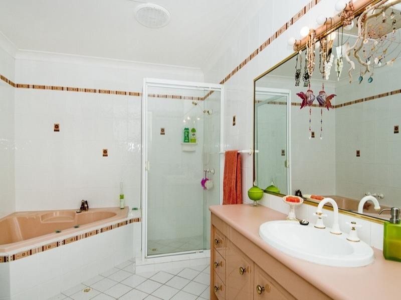 116 Pebble Beach Drive, Runaway Bay QLD 4216