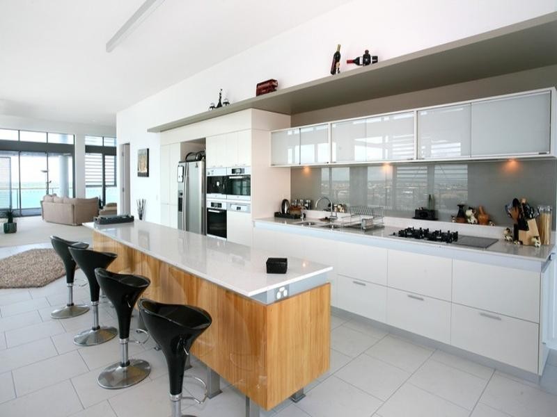 Paradise Point QLD 4216