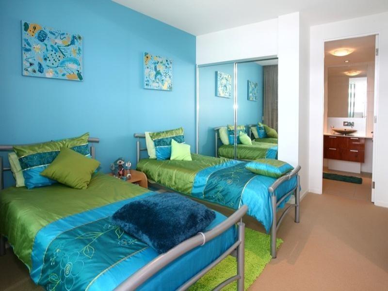 Paradise Point QLD 4216