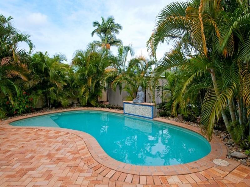 42 Coombabah Road, Biggera Waters QLD 4216