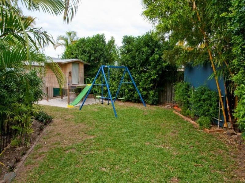 42 Coombabah Road, Biggera Waters QLD 4216