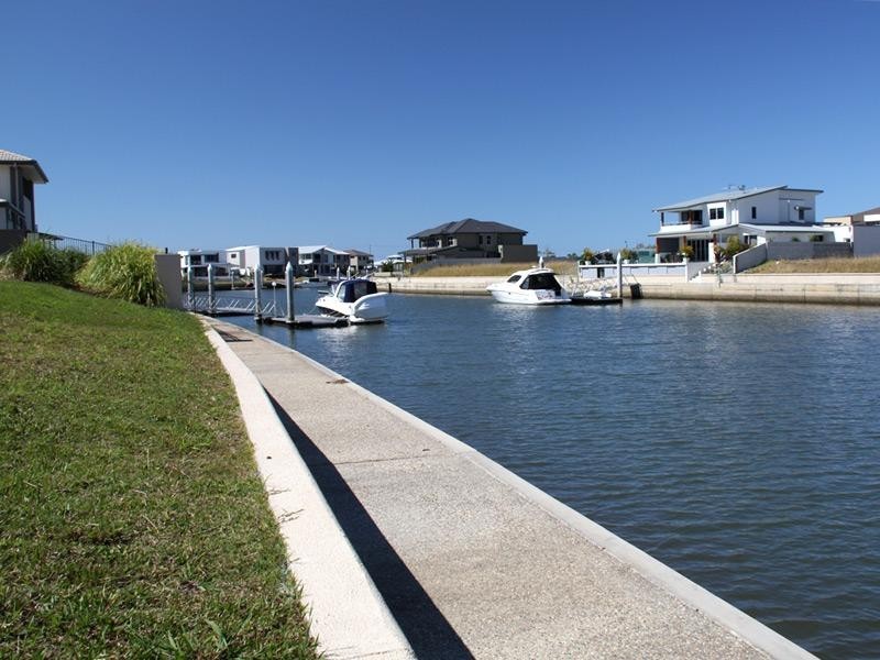 39 North Quay Drive, Biggera Waters QLD 4216