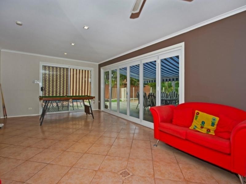 24 Shinnecock Close, Hope Island QLD 4212