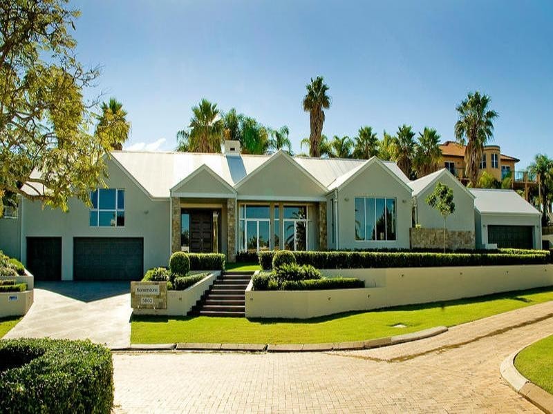 5802 Clearwater Crescent, Sanctuary Cove QLD 4212