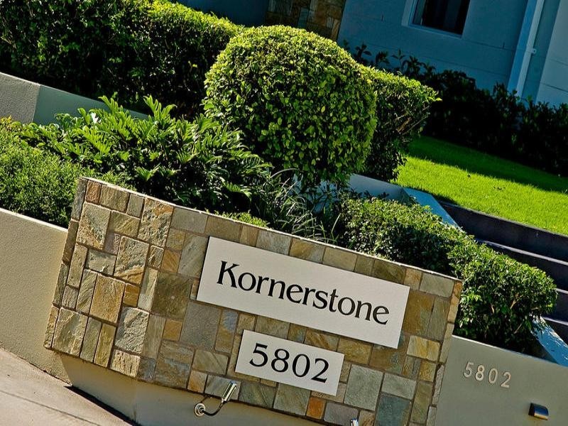 5802 Clearwater Crescent, Sanctuary Cove QLD 4212