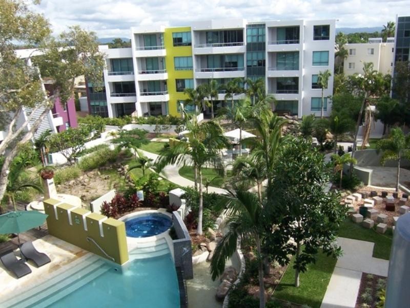 15I Harmony/28 Bayview Street, Runaway Bay QLD 4216