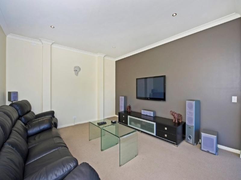 46 Candlebark Circuit, Upper Coomera QLD 4209