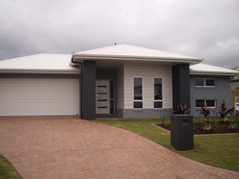 Hope Island QLD 4212