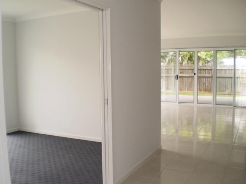 Hope Island QLD 4212