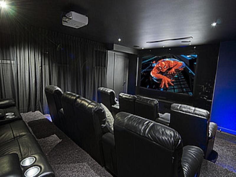 38 Knightsbridge Parade, Paradise Point QLD 4216