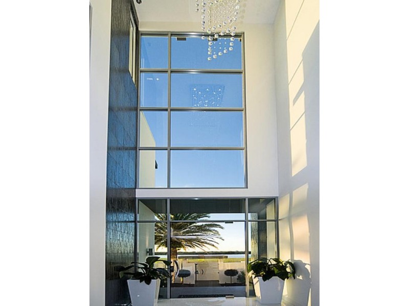 38 Knightsbridge Parade, Paradise Point QLD 4216