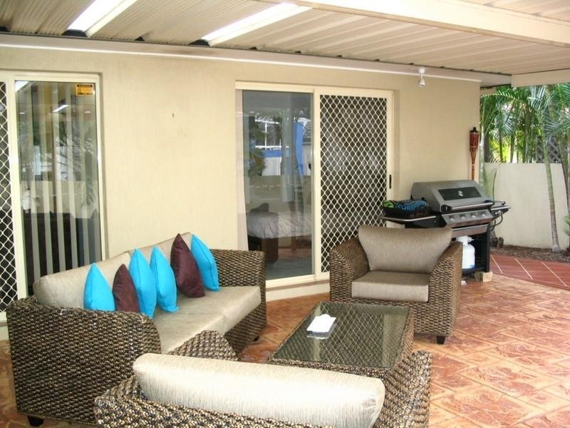 14 Kirdford Court, Arundel QLD 4214