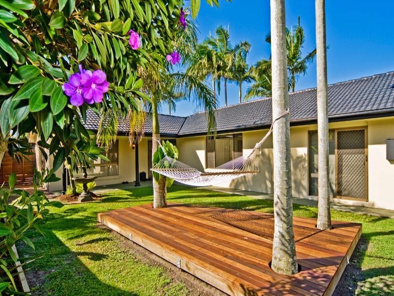 53 Hansford Road, Coombabah QLD 4216