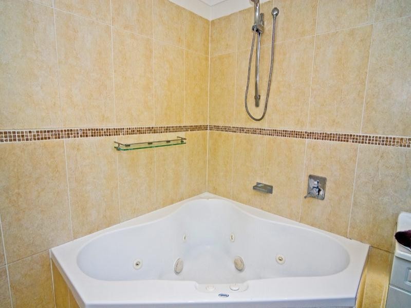 53 Hansford Road, Coombabah QLD 4216