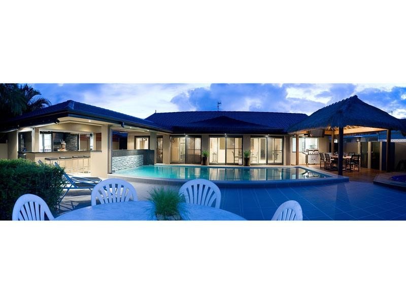 345 Bayview Street, Hollywell QLD 4216