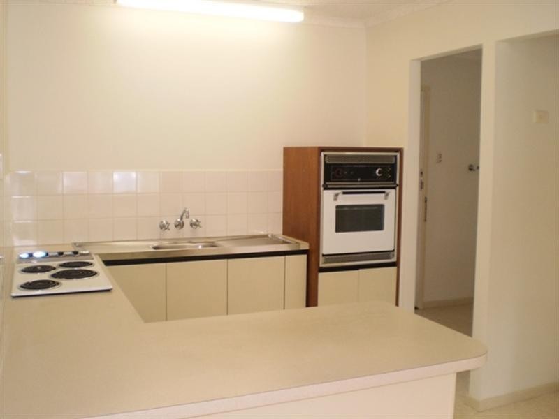 32 Ward Street, Southport QLD 4215