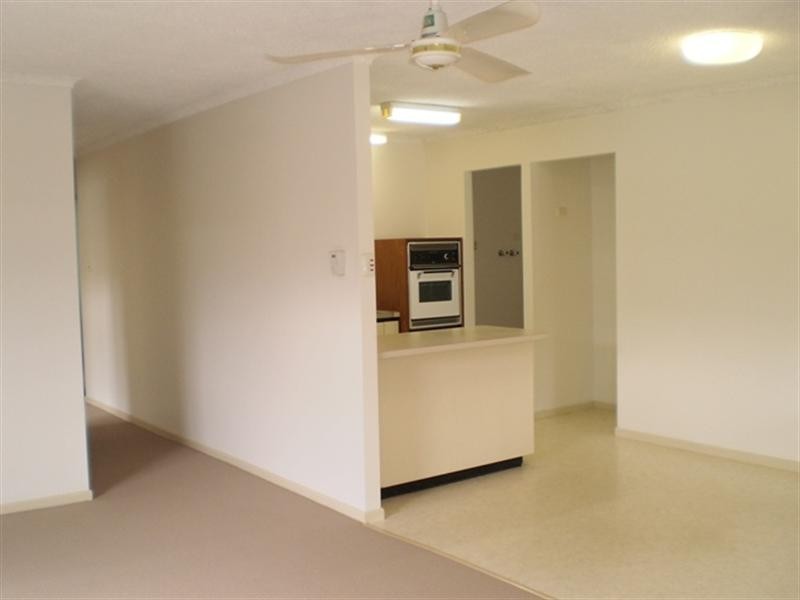 32 Ward Street, Southport QLD 4215