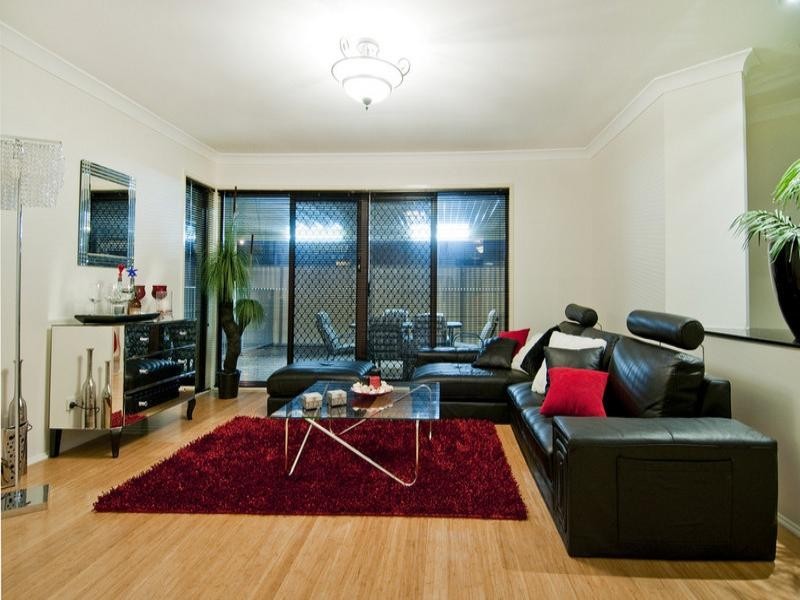 9 Waranga Way, Coombabah QLD 4216