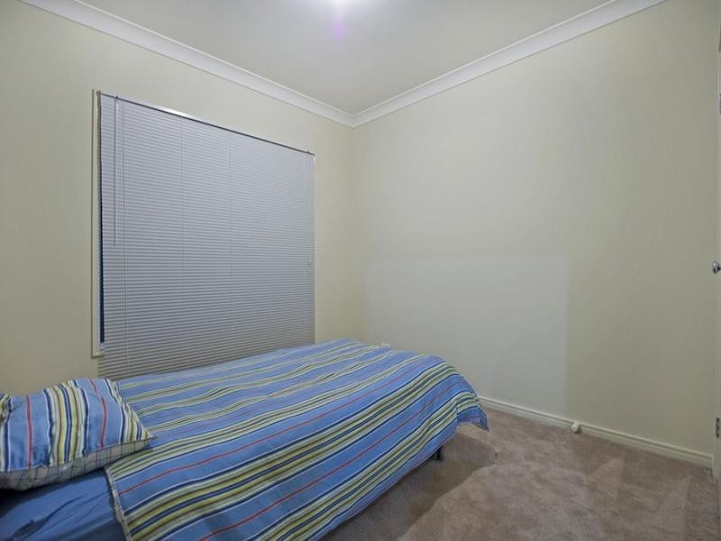 27 Rhodium Crescent, Hope Island QLD 4212