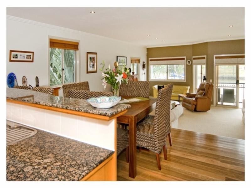 Hope Island QLD 4212