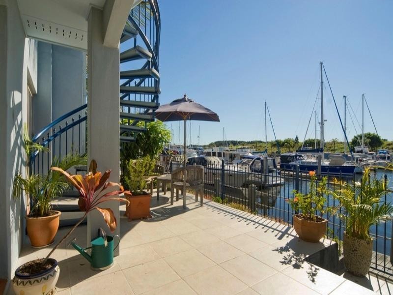 Hope Island QLD 4212