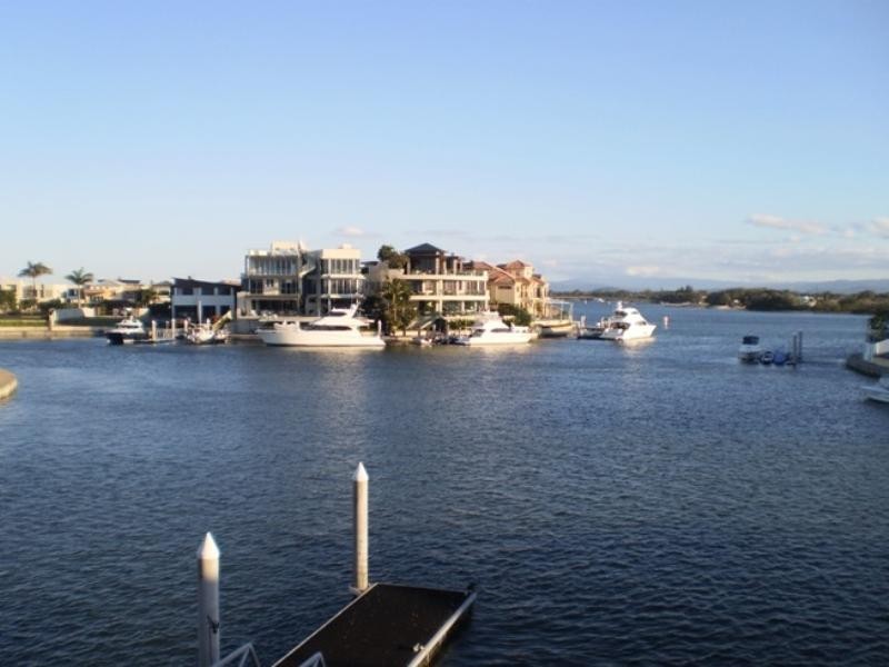Paradise Point QLD 4216