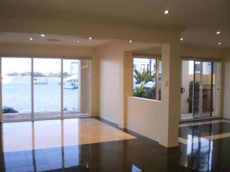 Paradise Point QLD 4216