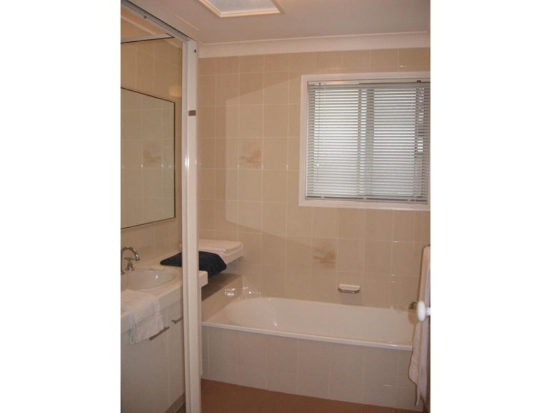 Paradise Point QLD 4216