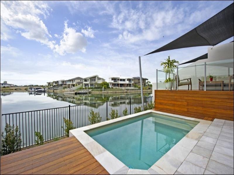 1/45 Compass Drive, Biggera Waters QLD 4216