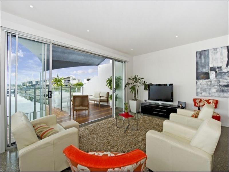 1/45 Compass Drive, Biggera Waters QLD 4216