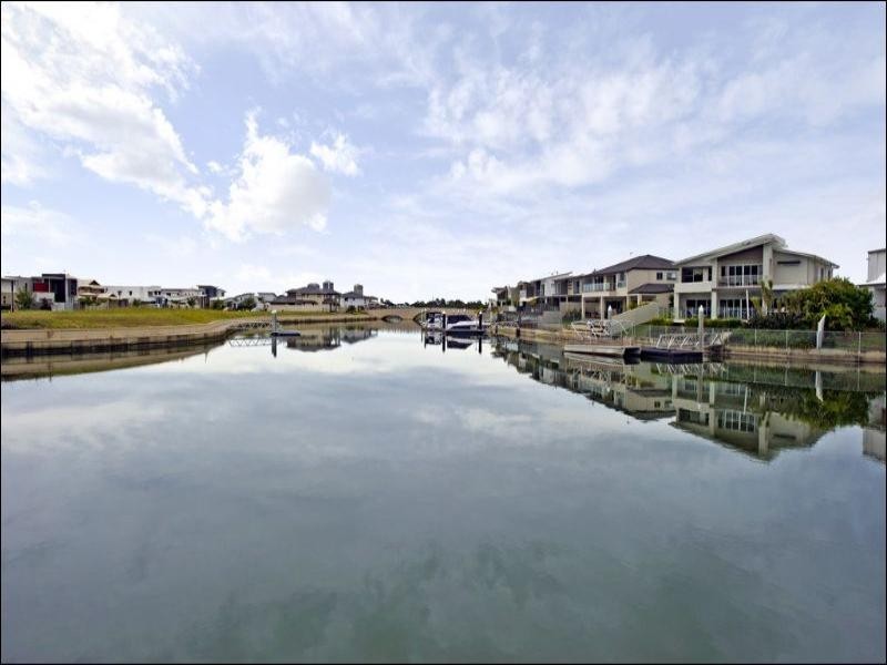 1/45 Compass Drive, Biggera Waters QLD 4216